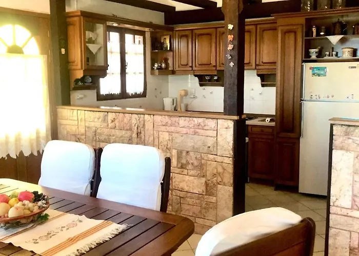 Petrothalassa View Feriehus