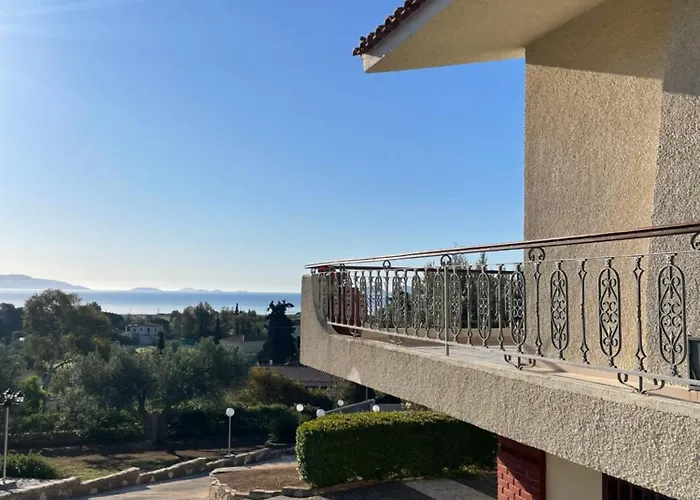 Nyaraló Petrothalassa View *