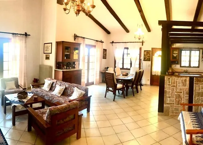 Nyaraló Petrothalassa View *